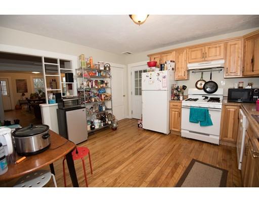 22 Oliver St, Worcester, MA 01603