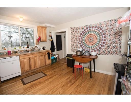 22 Oliver St, Worcester, MA 01603