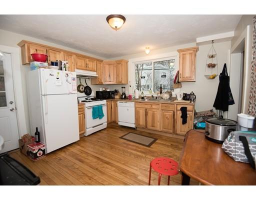 22 Oliver St, Worcester, MA 01603