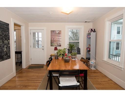 22 Oliver St, Worcester, MA 01603