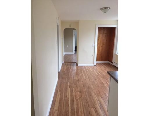 37 Adams St, Worcester, MA 01604