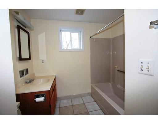 14-A Corrine St, Worcester, MA 01604