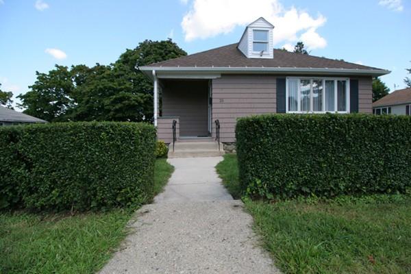 25Emerson St, Worcester, MA 01604