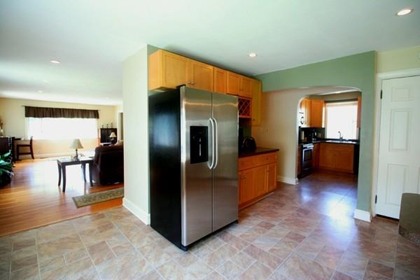 25Emerson St, Worcester, MA 01604