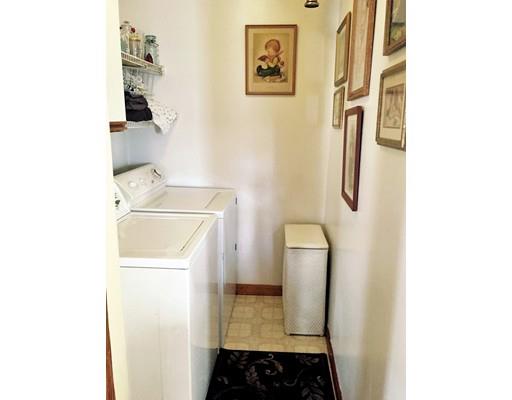 35 Ashwood Street, Worcester, MA 01604