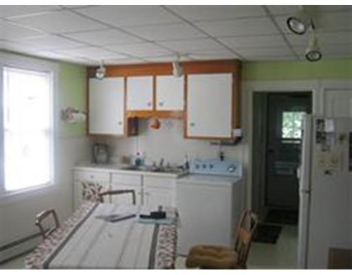 6 Arlington St, Worcester, MA 01604