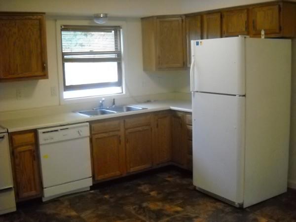 80Wigwam Hill Dr, Worcester, MA 01605