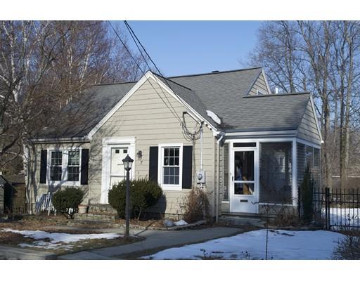 7 Monomoy St, Worcester, MA 01606