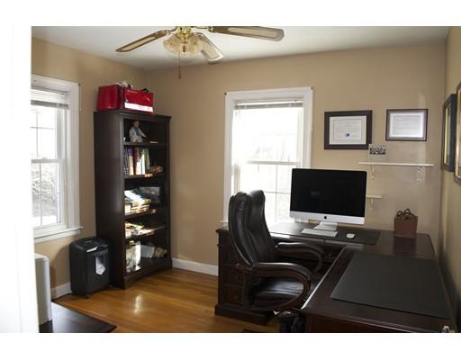 7 Monomoy St, Worcester, MA 01606