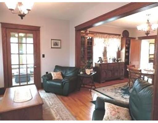 16 Longmeadow Avenue, Worcester, MA 01606