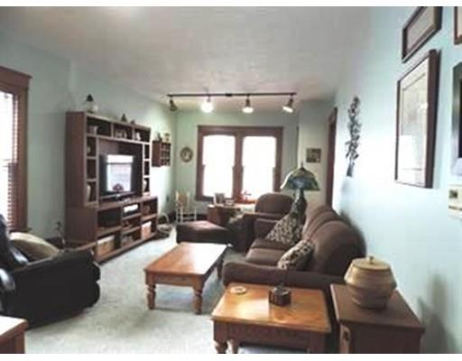 16 Longmeadow Avenue, Worcester, MA 01606