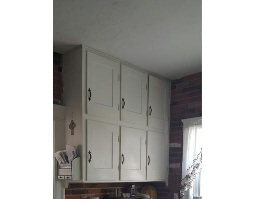 92 Longmeadow Ave., Worcester, MA 01606