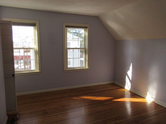 11 Burton StWorcester, MA, 01607Worcester County