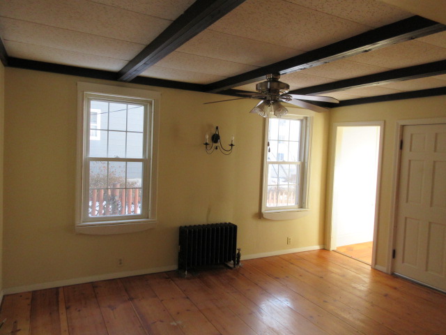 11 Burton StWorcester, MA, 01607Worcester County