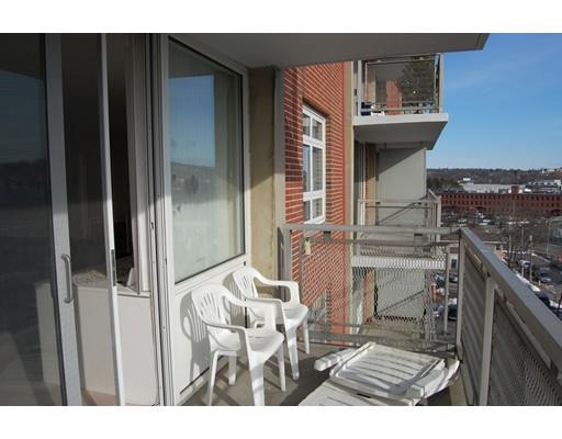 80 Salisbury St, Worcester, MA 01609