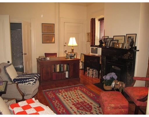 57 Elm St, Worcester, MA 01609