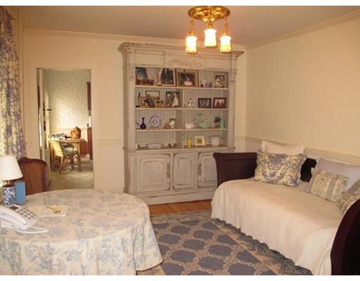 57 Elm St, Worcester, MA 01609