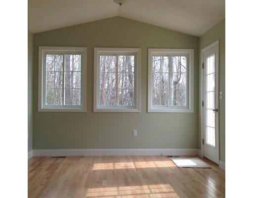 28 Village Road, Paxton, MA 01612