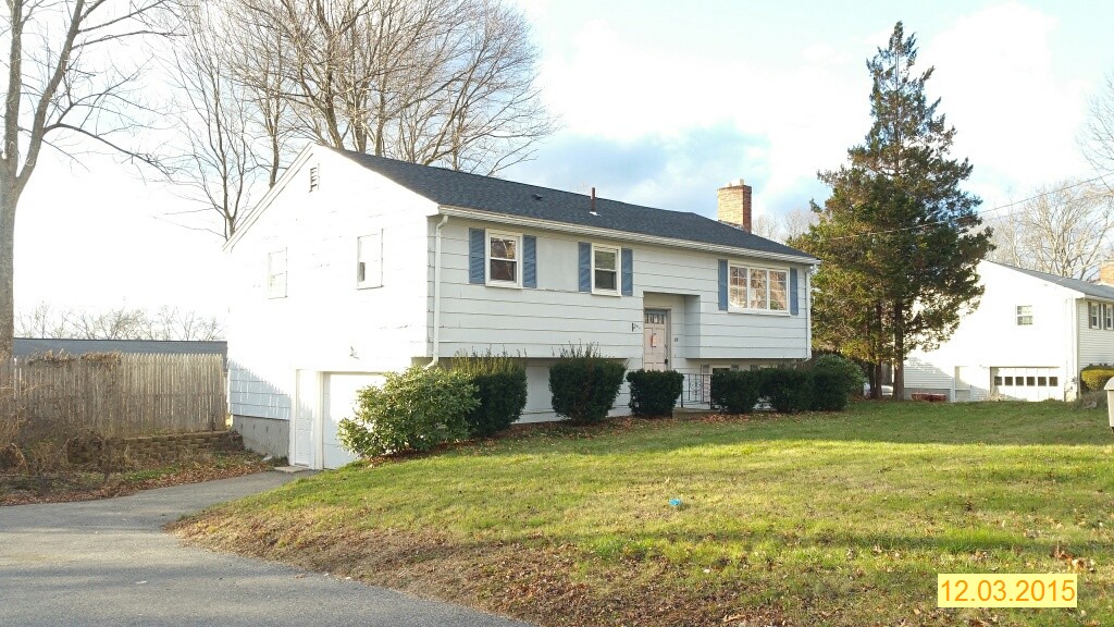 11 Harvard DrMilford, MA, 01757Worcester County
