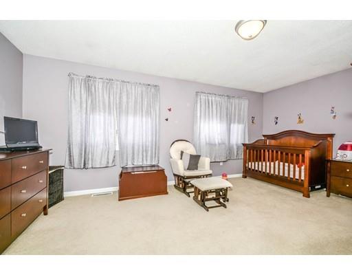 51 Tobey Rd, Dracut, MA 01826