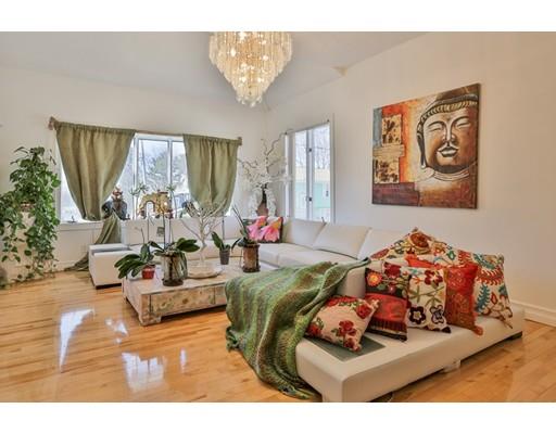 25 Middlebury, Lawrence, MA 01841