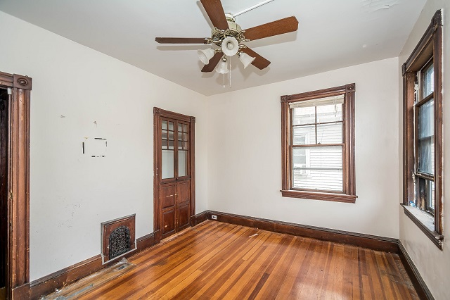 211 Bruce StLawrence, MA, 01841Essex County