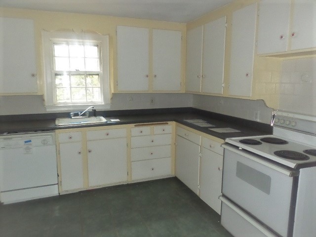 23 Dunstable StLawrence, MA, 01843Essex County