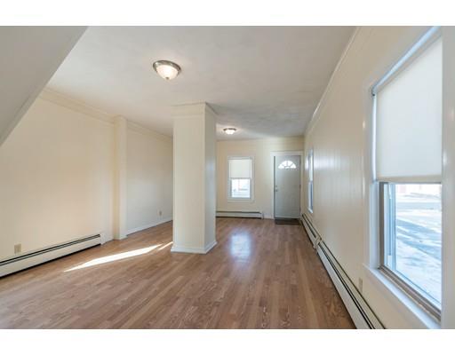 10-12 Dracut St, Lawrence, MA 01843