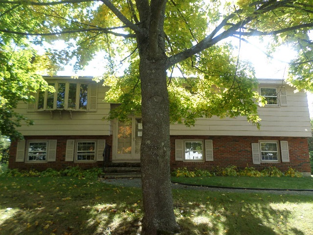 10 Pilgrim RoadLawrence, MA, 01843Essex County