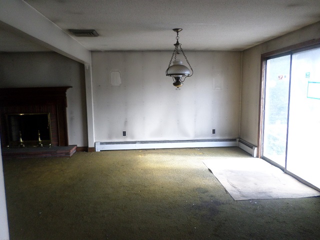 10 Pilgrim RoadLawrence, MA, 01843Essex County