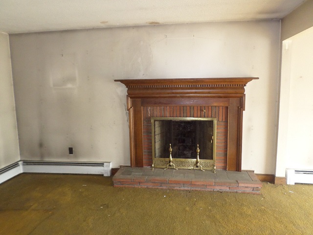 10 Pilgrim RoadLawrence, MA, 01843Essex County