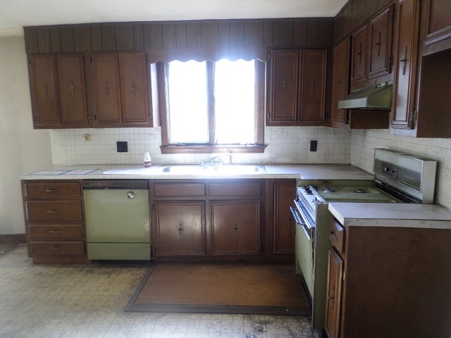 10 Pilgrim RoadLawrence, MA, 01843Essex County