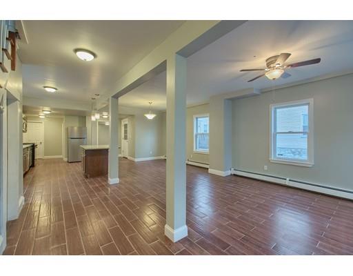 33 Camden St, Methuen, MA 01844