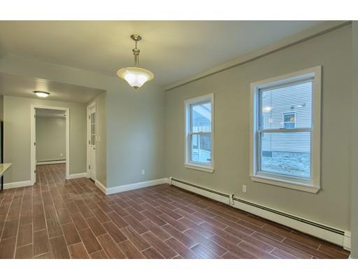 33 Camden St, Methuen, MA 01844