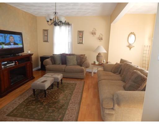 34 Lippold St, Methuen, MA 01844
