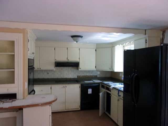 113 Lilley AveLowell, MA, 01850Middlesex County