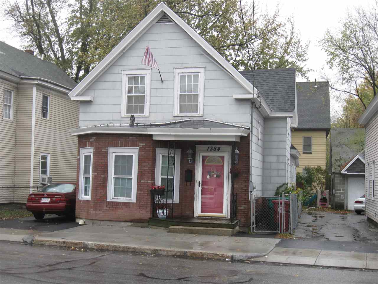 1384 Middlesex Street, Lowell, MA 01851