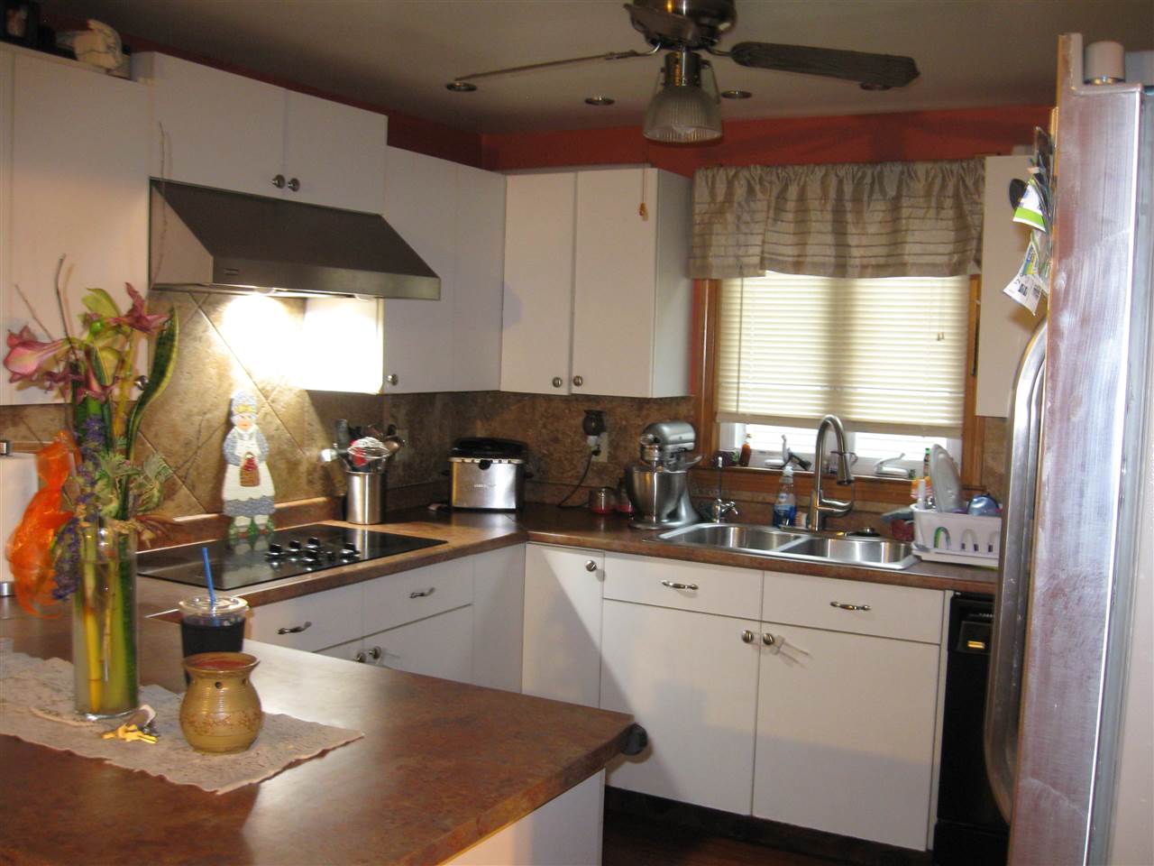 1384 Middlesex Street, Lowell, MA 01851