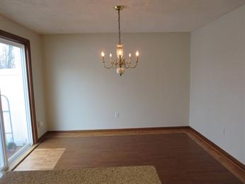 23 Boylston Ln, Lowell, MA 01852