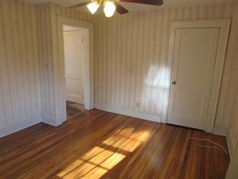 55 Sprague Ave, Lowell, MA 01852