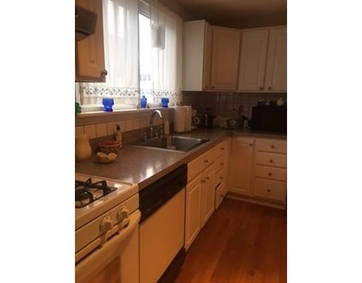 25 Wedgemere Dr, Lowell, MA 01852