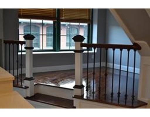 200 Market St, Lowell, MA 01852