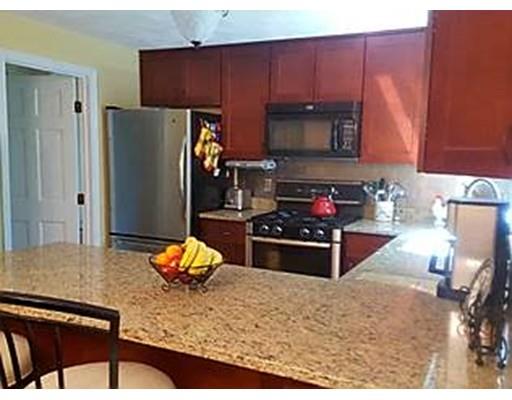 842 Wellman Ave, Chelmsford, MA 01863