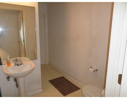 209 Gazebo Cir, Reading, MA 01867