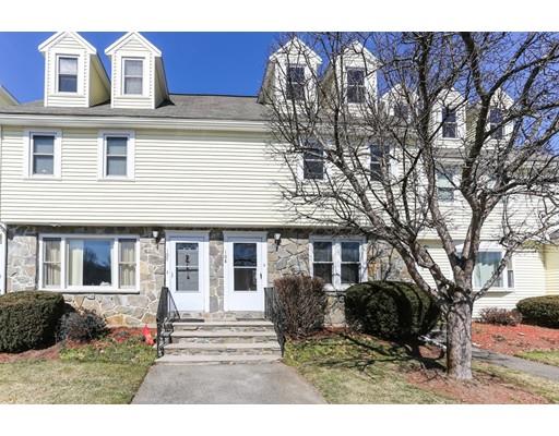 108 Merrimack Meadows Ln, Tewksbury, MA 01876