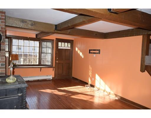 11 Bancroft St, Tyngsborough, MA 01879
