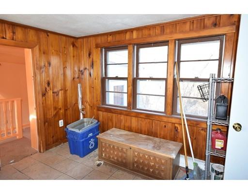 11 Bancroft St, Tyngsborough, MA 01879