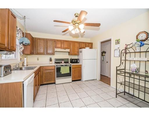 7 Birchmont St, Tyngsborough, MA 01879