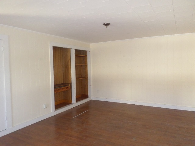 108 Friend StAmesbury, MA, 01913Essex County