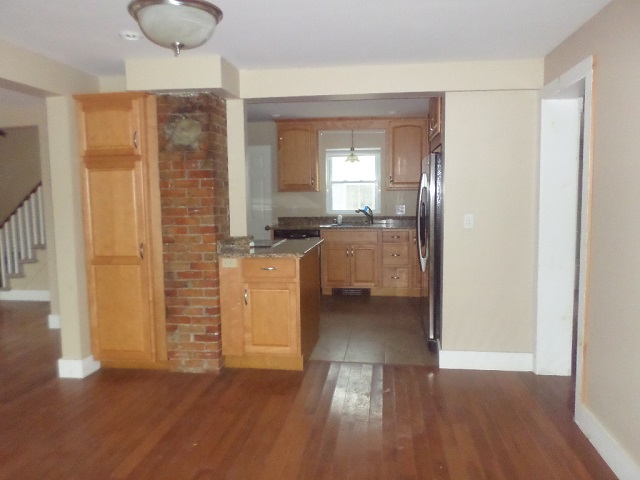 10 Lindbergh AveAmesbury, MA, 01913Essex County